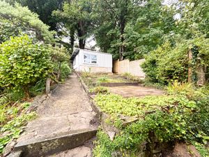 Photo 16- click for photo gallery